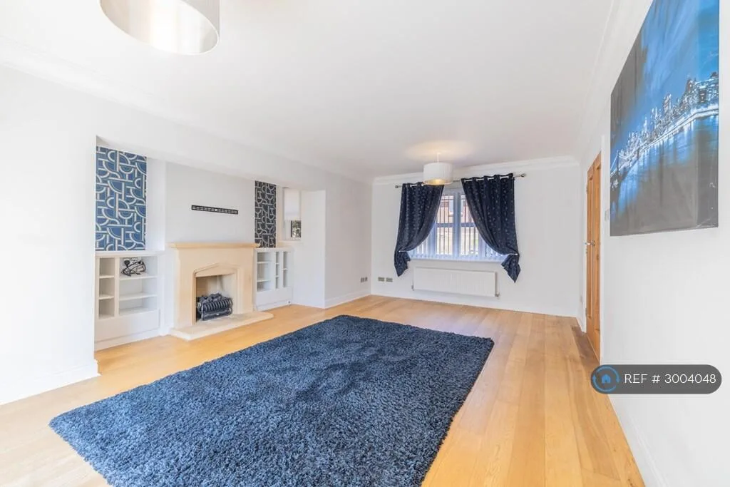 4 bedroom detached house for rent