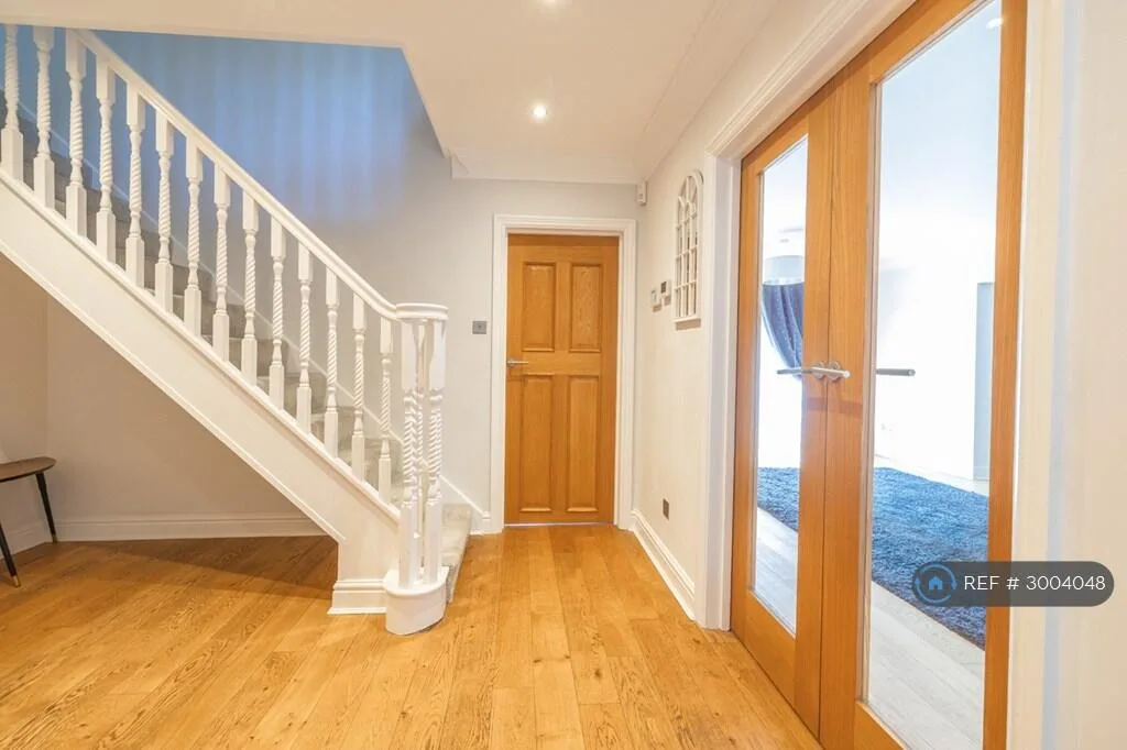 4 bedroom detached house for rent