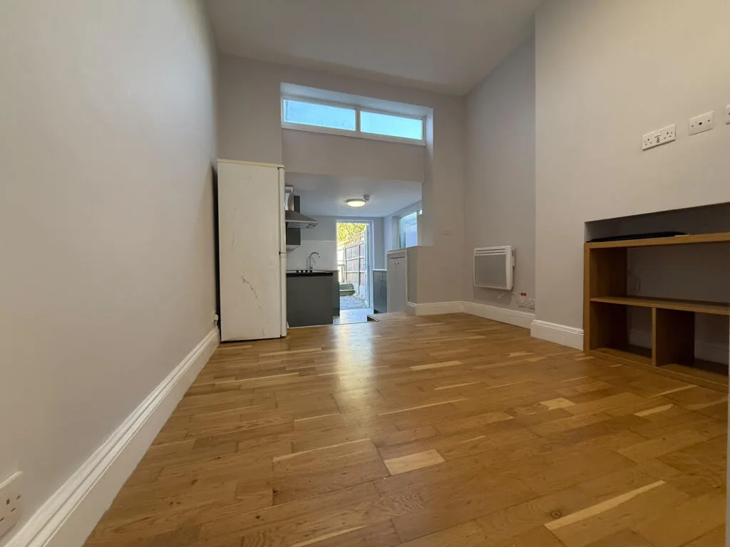 1 bedroom flat for rent