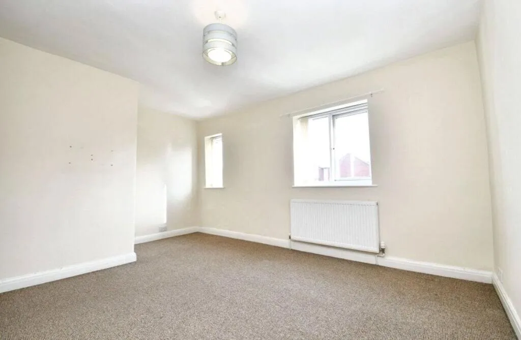 2 bedroom end of terrace house for rent