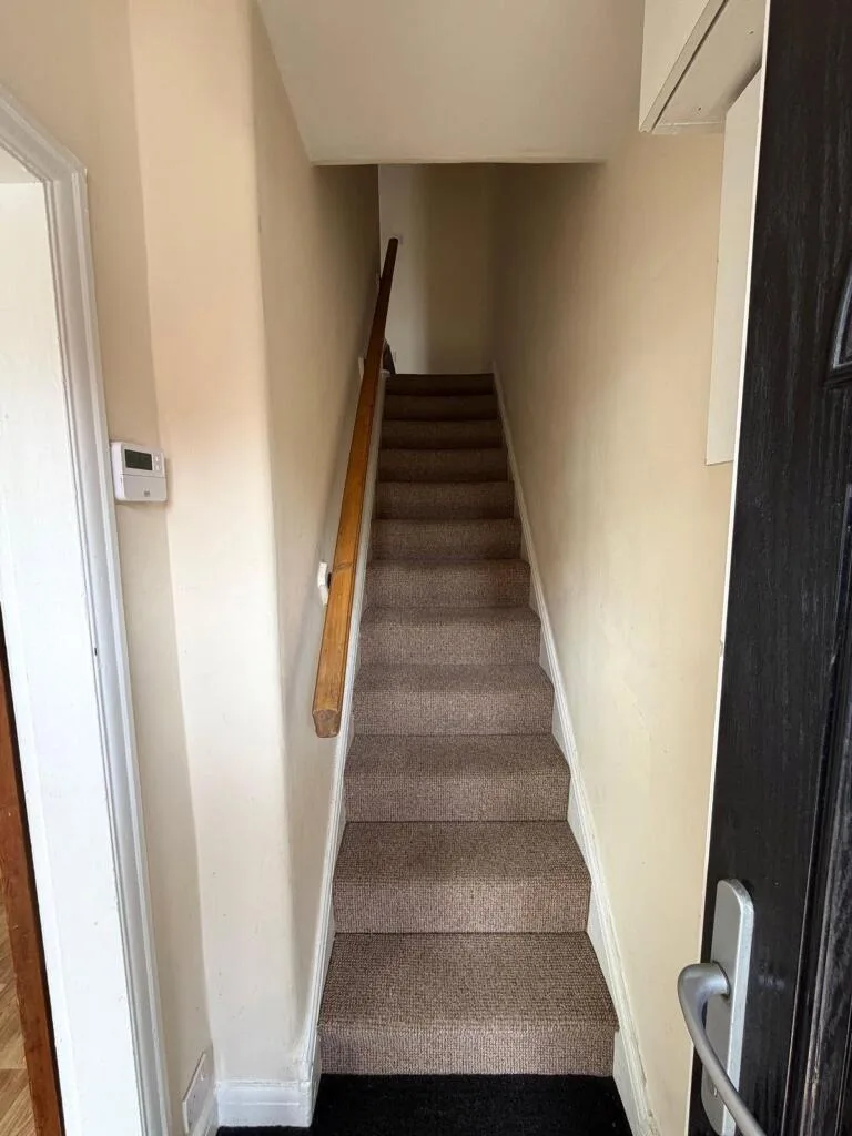 2 bedroom end of terrace house for rent