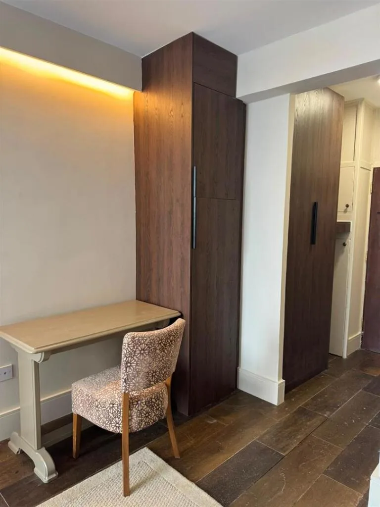 Studio flat for rent