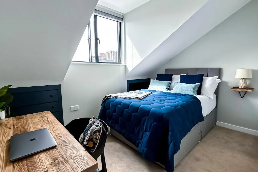 1 bedroom mews property for rent