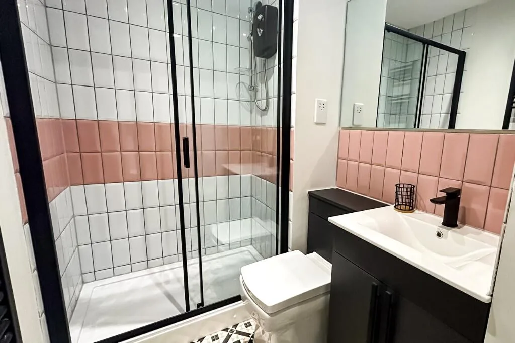 1 bedroom mews property for rent