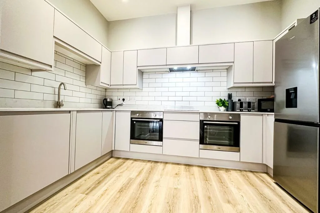 1 bedroom mews property for rent