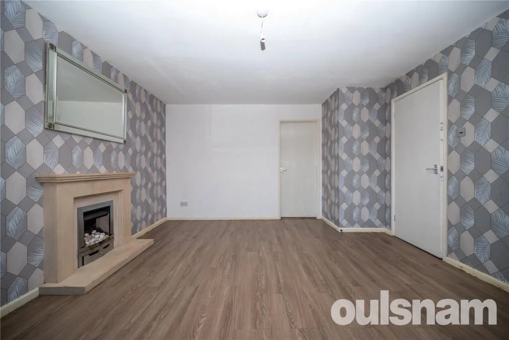 3 bedroom semi-detached house for rent