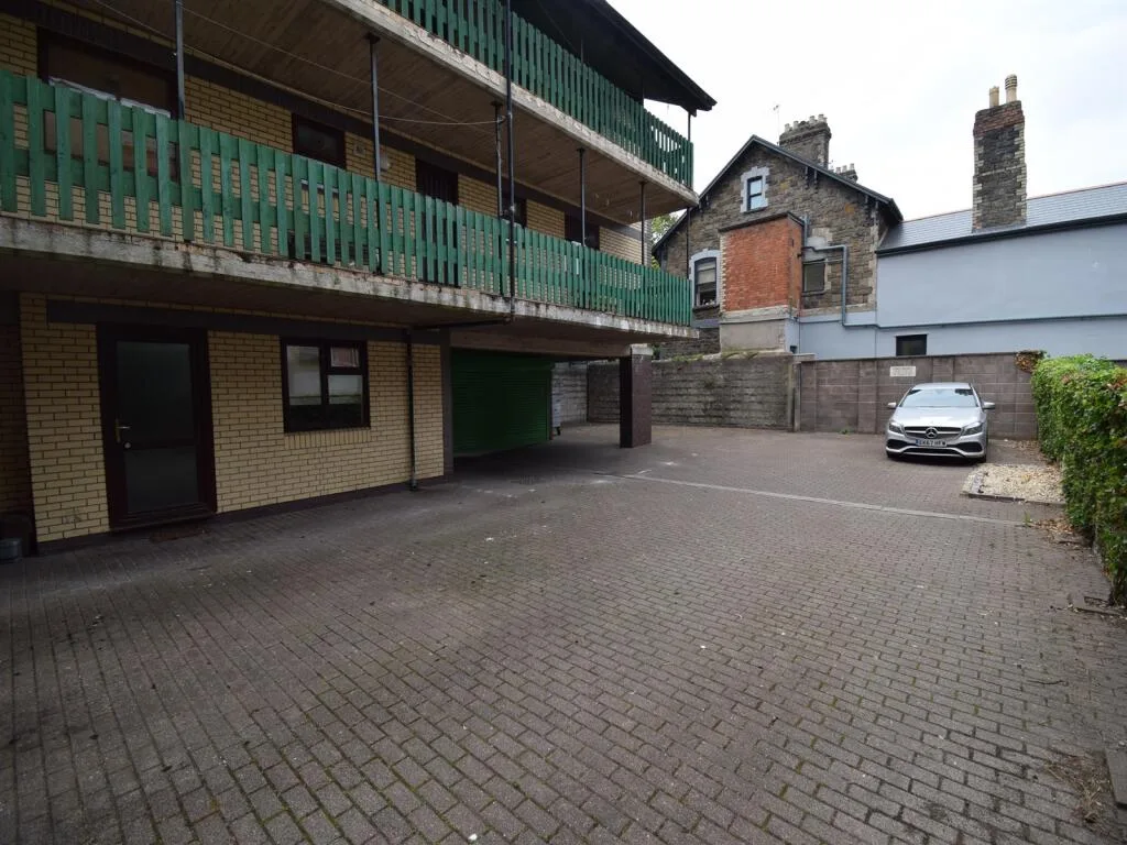 1 bedroom house for rent