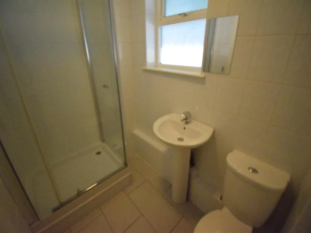 1 bedroom house for rent