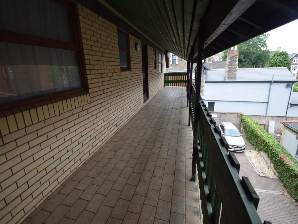 1 bedroom house for rent