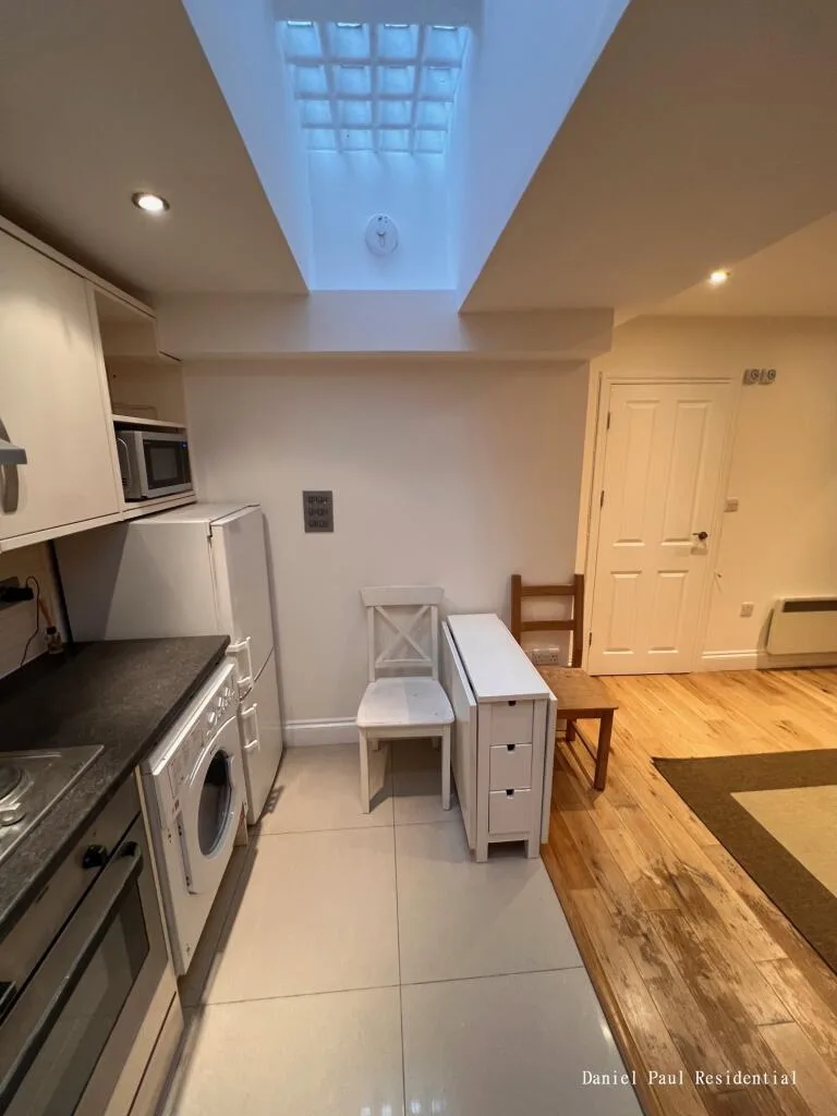 Studio flat for rent