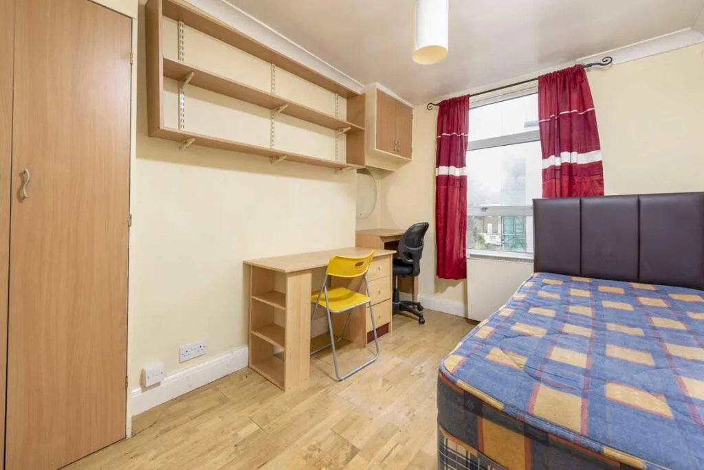 4 bedroom flat for rent