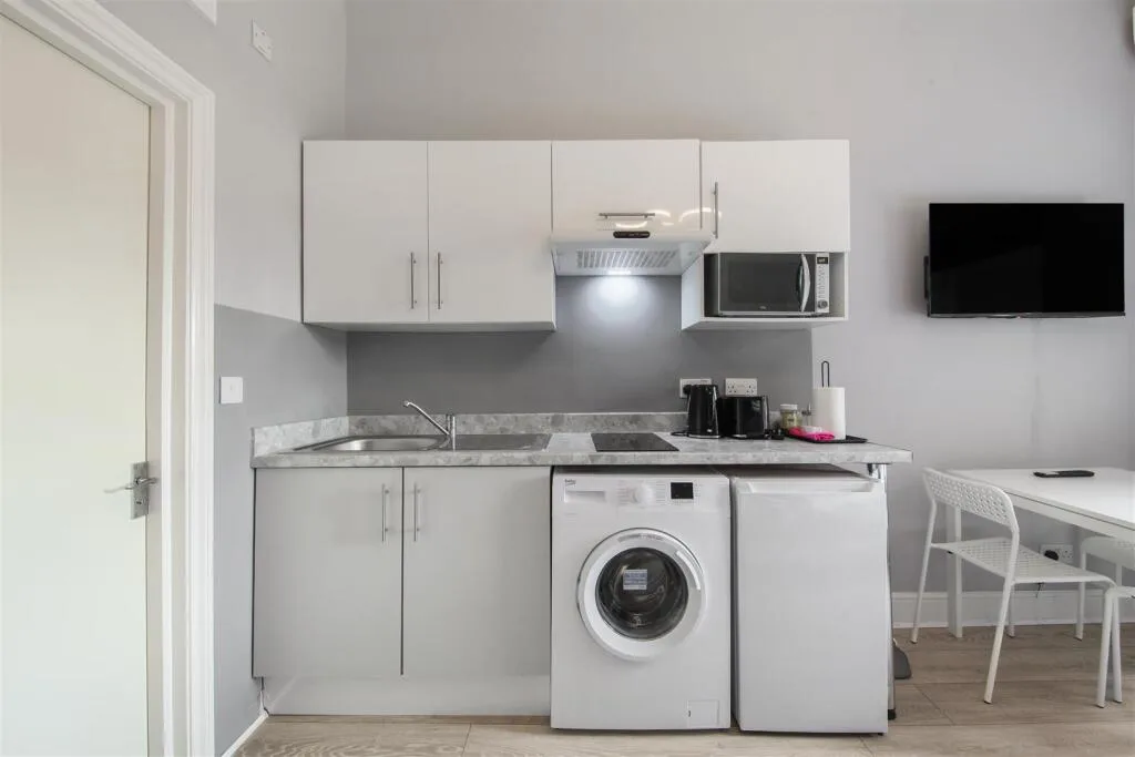 Studio flat for rent