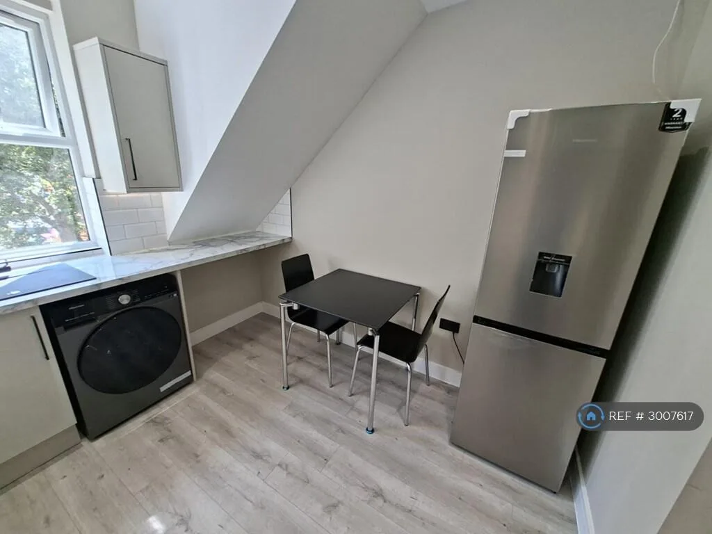 Studio flat for rent