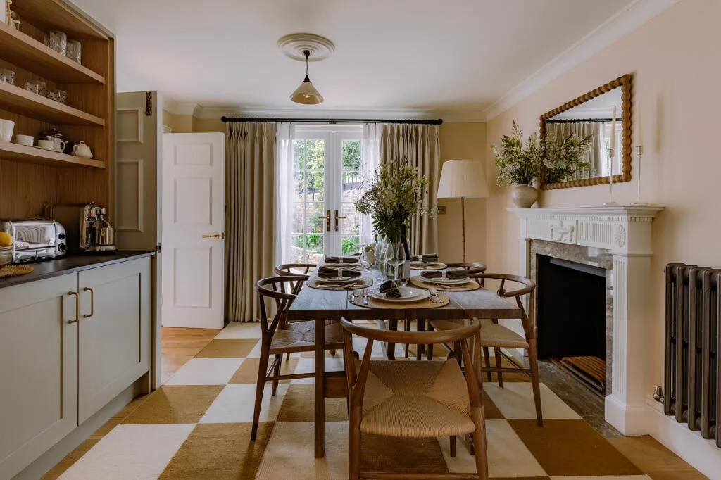 2 bedroom end of terrace house for rent