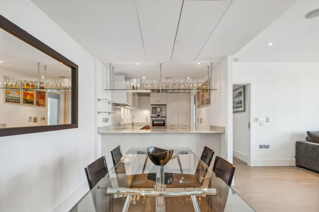 3 bedroom flat for rent