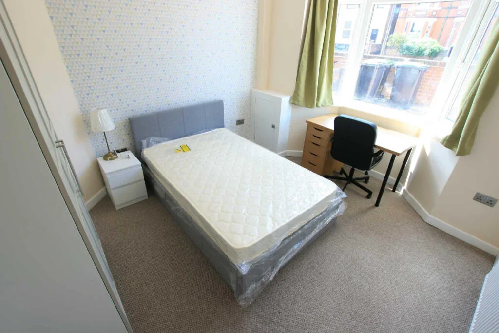 1 bedroom semi-detached house for rent