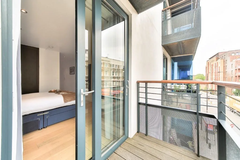 Studio flat for rent