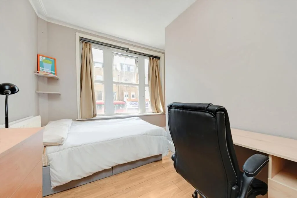 4 bedroom flat for rent
