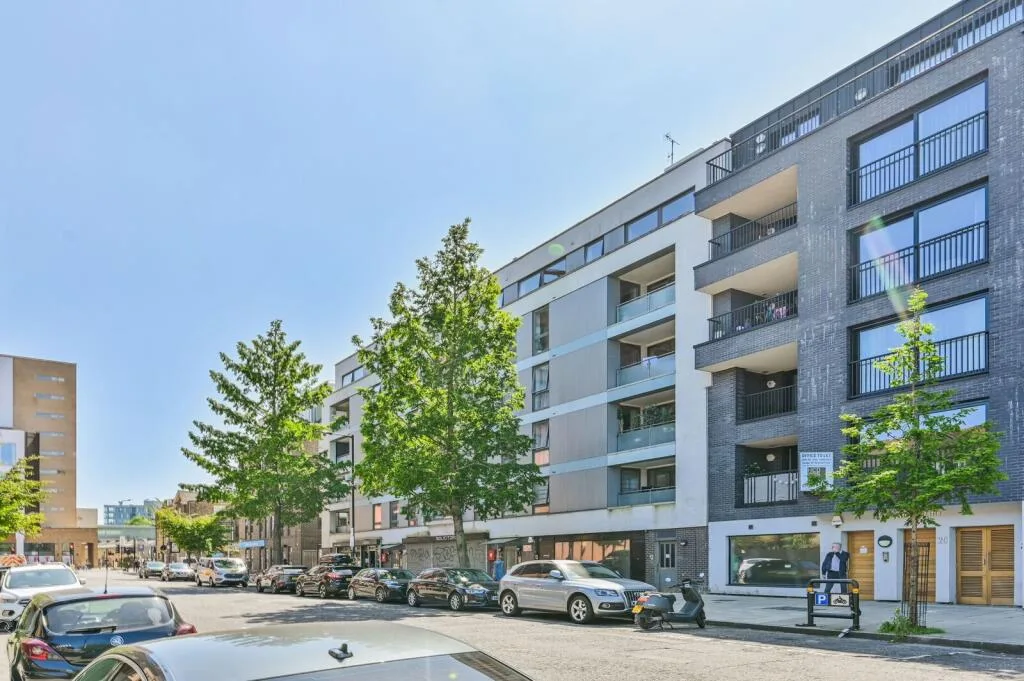 3 bedroom flat for rent