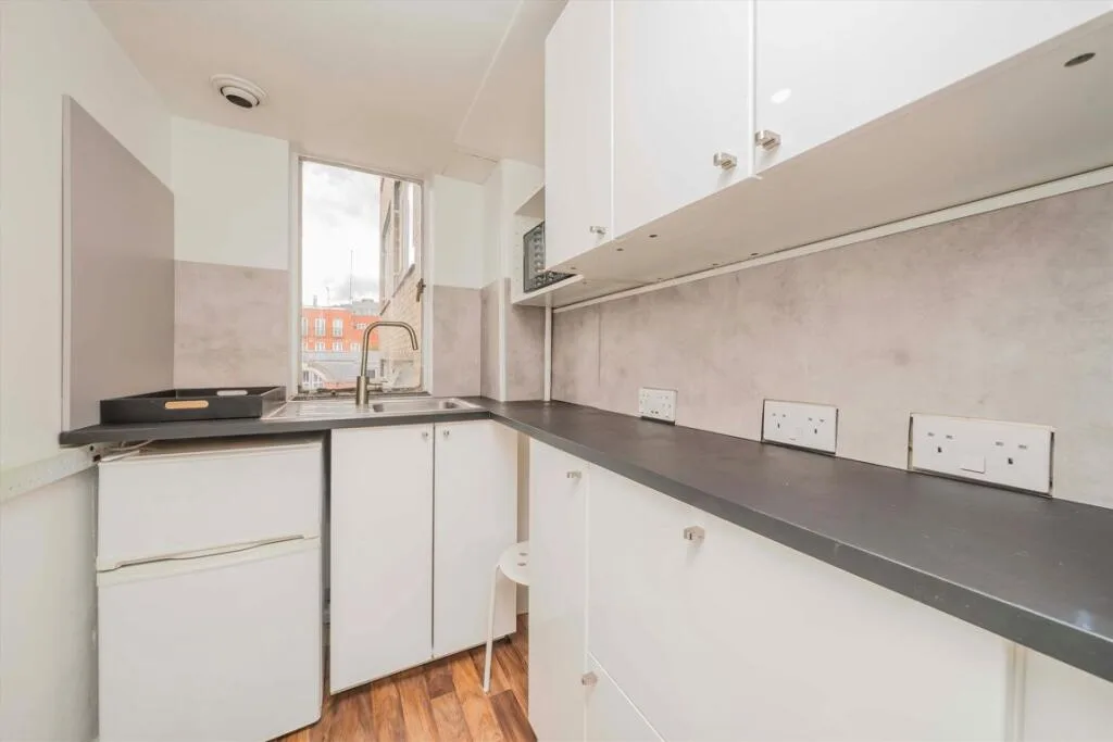 Studio flat for rent