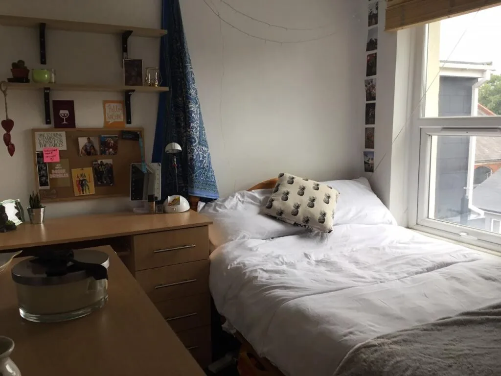 8 bedroom house for rent