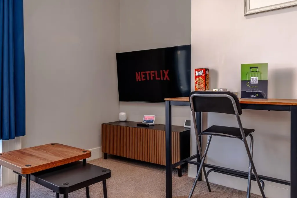 2 bedroom serviced apartment for rent