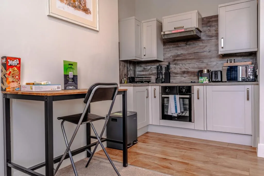 2 bedroom serviced apartment for rent