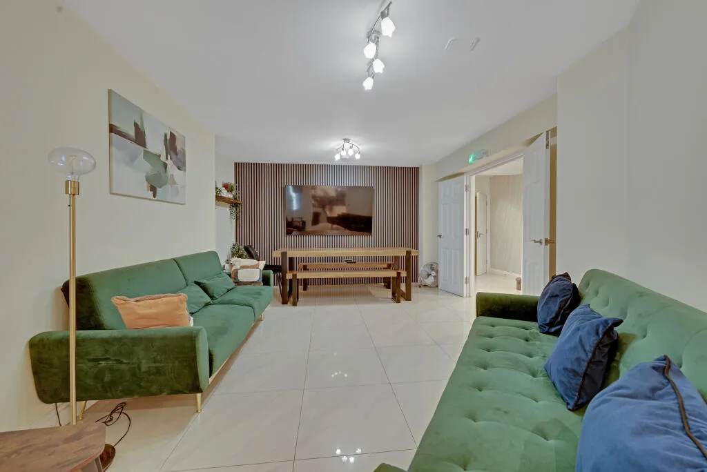 3 bedroom flat for rent