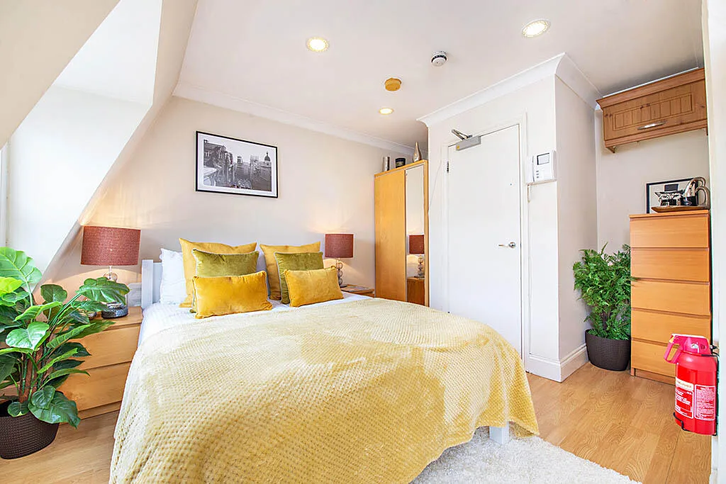 Studio flat for rent