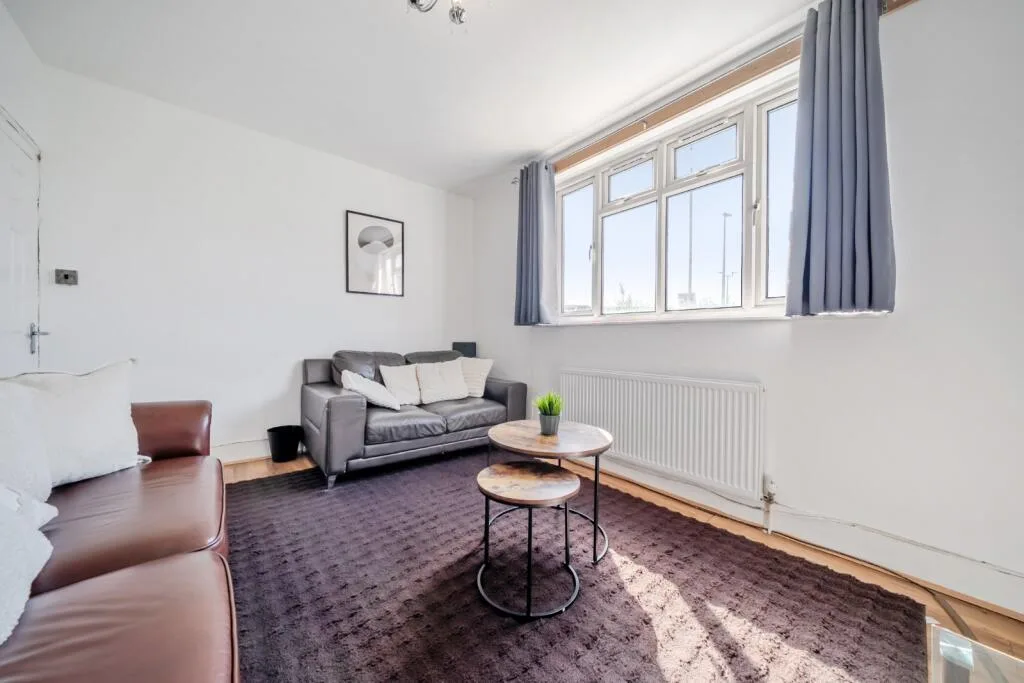 2 bedroom house for rent