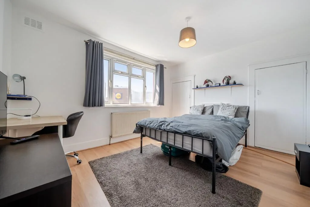 2 bedroom house for rent