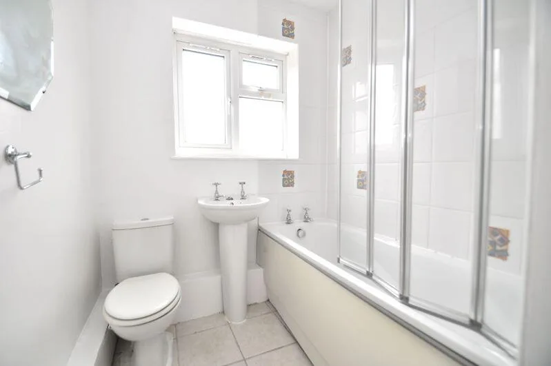 2 bedroom ground floor flat for rent