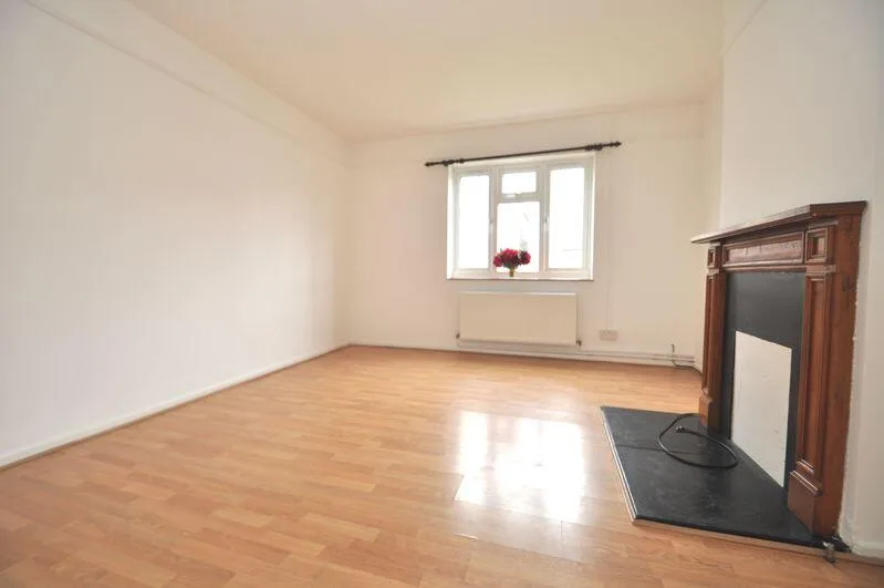 2 bedroom ground floor flat for rent