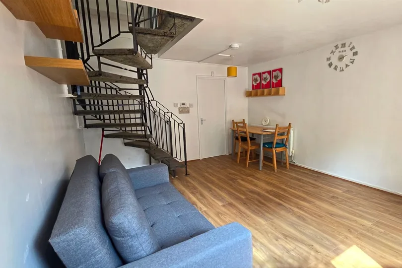 2 bedroom semi-detached house for rent