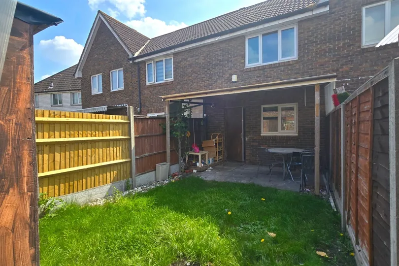 2 bedroom semi-detached house for rent