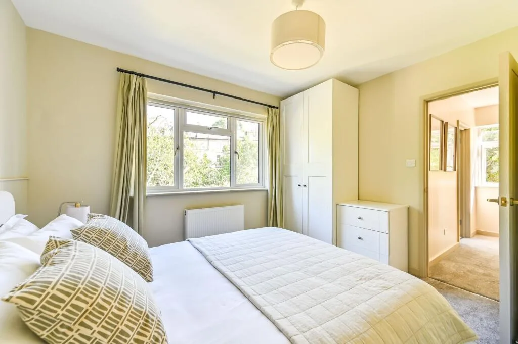 3 bedroom semi-detached house for rent