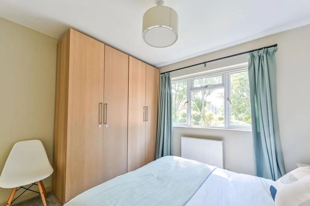 3 bedroom semi-detached house for rent