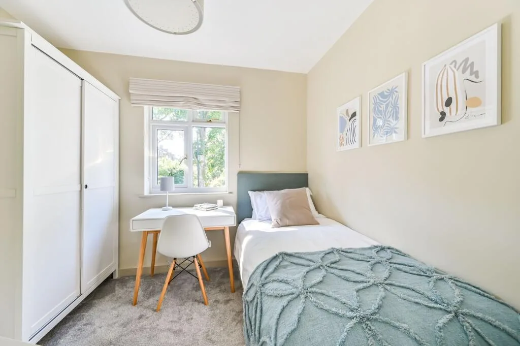 3 bedroom semi-detached house for rent