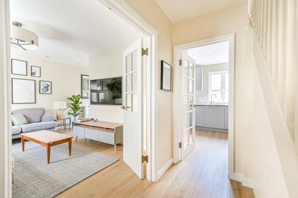 3 bedroom semi-detached house for rent
