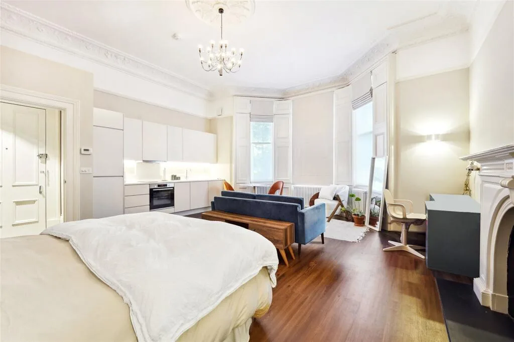Studio apartment for rent
