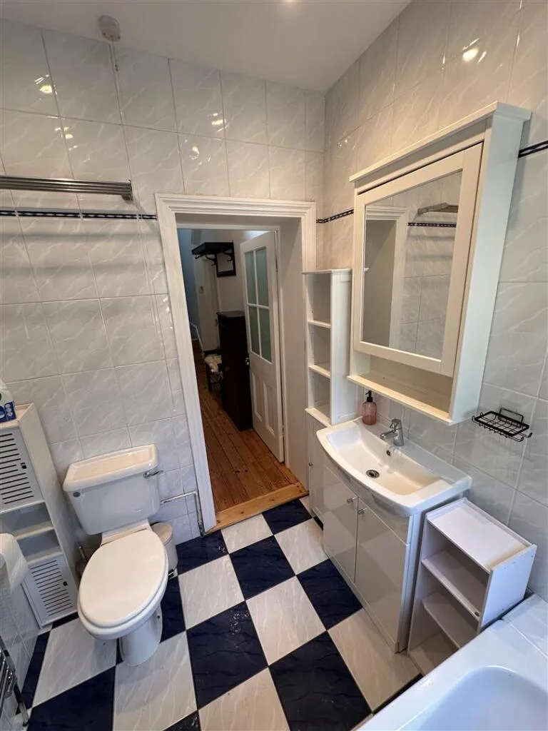 3 bedroom flat for rent
