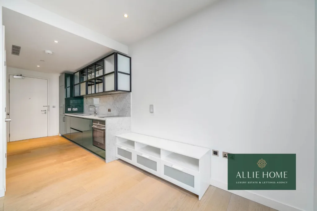 Studio flat for rent