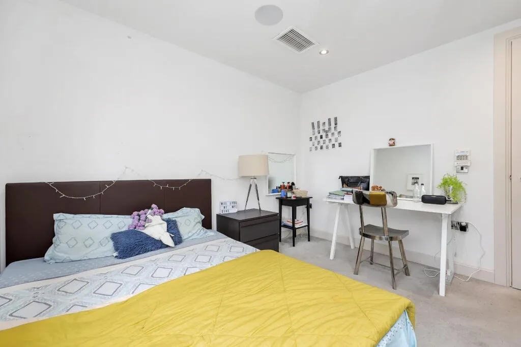 2 bedroom penthouse for rent