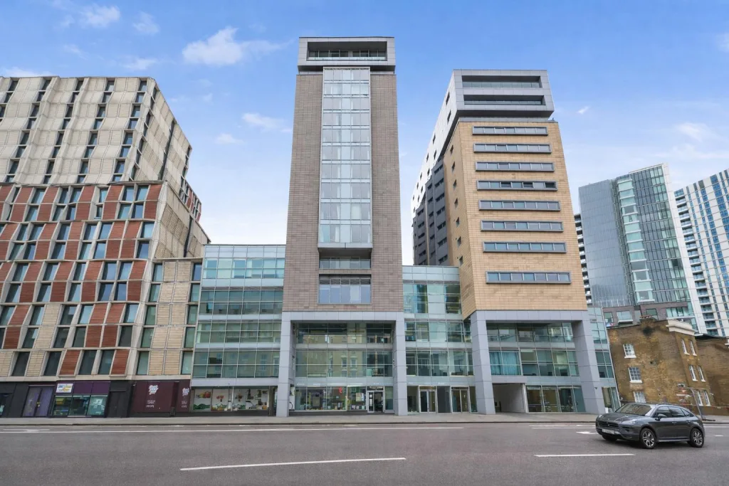 2 bedroom penthouse for rent