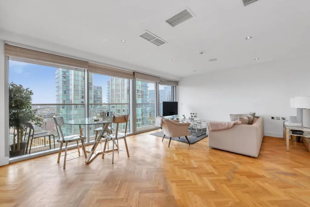 2 bedroom penthouse for rent