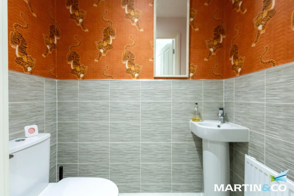 3 bedroom end of terrace house for rent