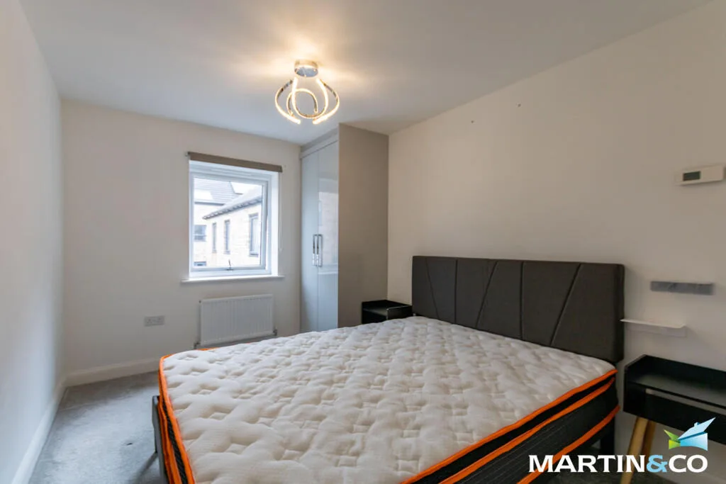 3 bedroom end of terrace house for rent
