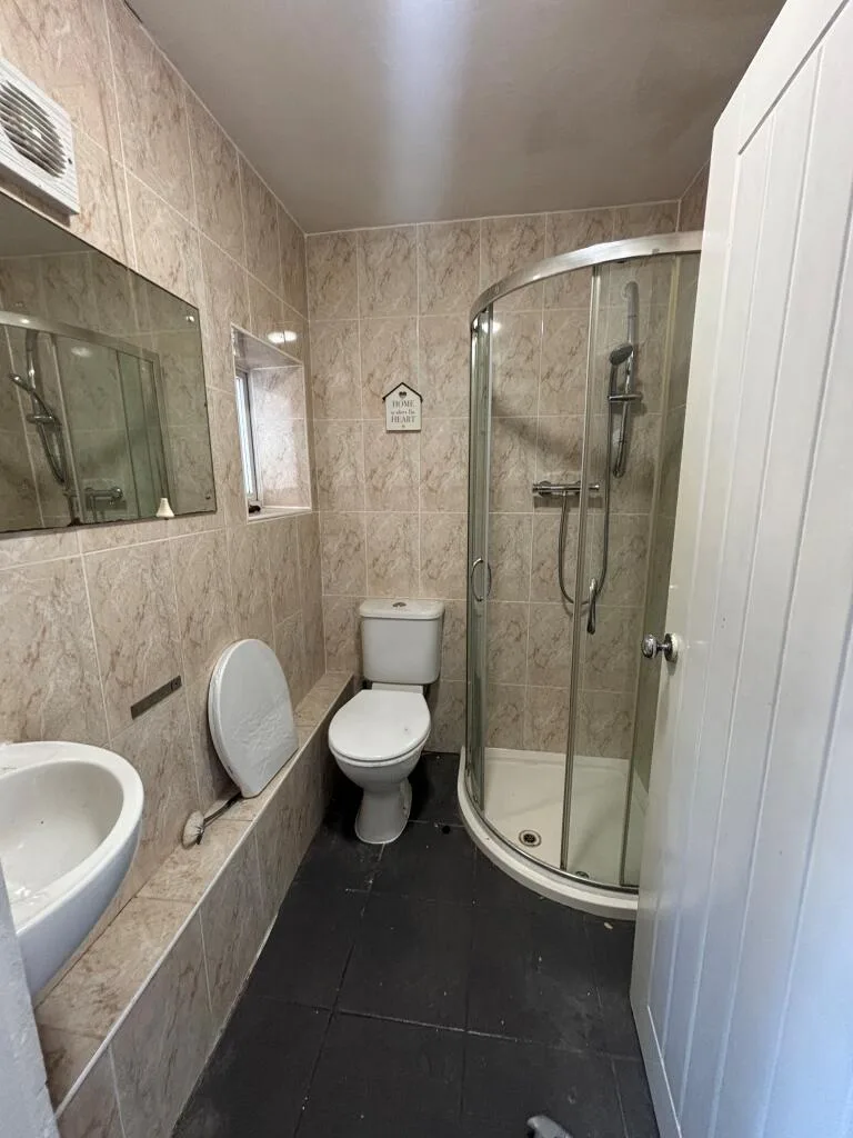 5 bedroom house for rent