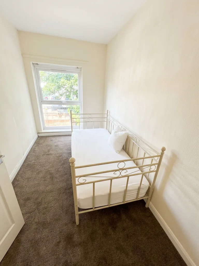 5 bedroom house for rent