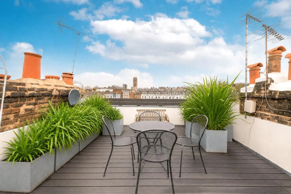3 bedroom maisonette for rent